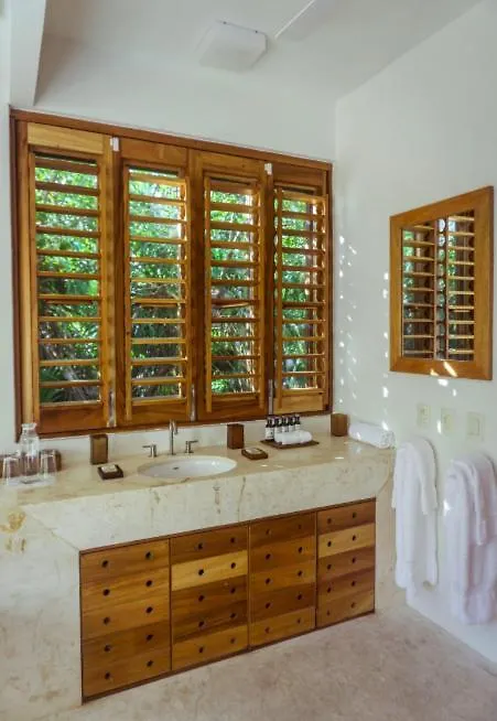 Hacienda Sian Kaan- Meals, Cooks & Butler Included! Vila